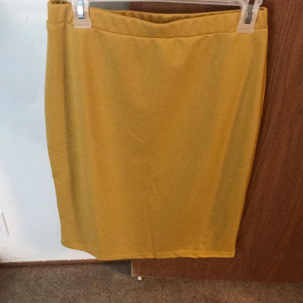 Jade Mackenzie mustard midi skirt
